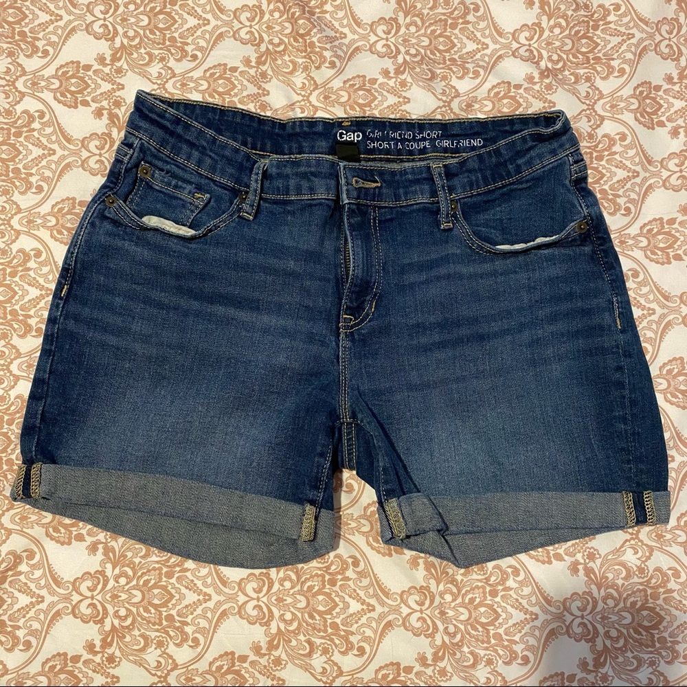 Gap girlfriend jean shorts size 8